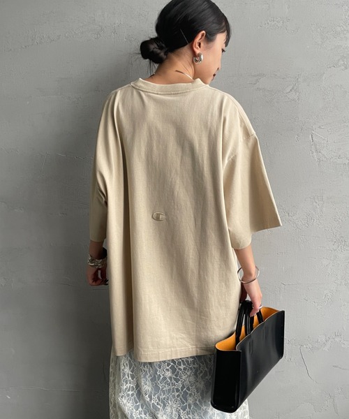 Champion（チャンピオン）の「[Champion/チャンピオン] 別注 スリーアイコン ロゴ刺繍 ポケットTシャツ（Tシャツ/カットソー・レディース・グリーン/ホワイト/ブラウン/ライトグレー/ライトブルー/ブラック/オートミール/ベージュ・XL/L/M/S）」の19枚目の写真