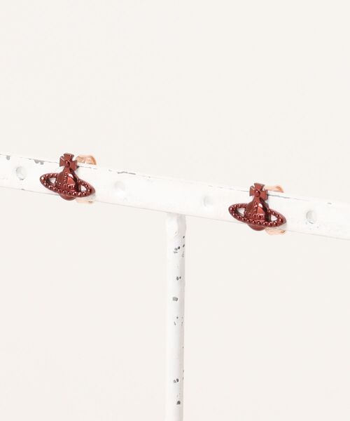 Vivienne Westwood｜ヴィヴィアンウエストウッドのピアス（両耳用