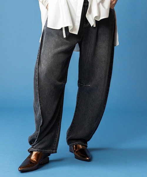 OSMOSIS（オズモーシス）の「ポインテッドトゥスリットパンプス（パンプス・レディース・シルバー系その他/ブロンズ/ホワイト・24.5cm/24cm/23.5cm）」の3枚目の写真