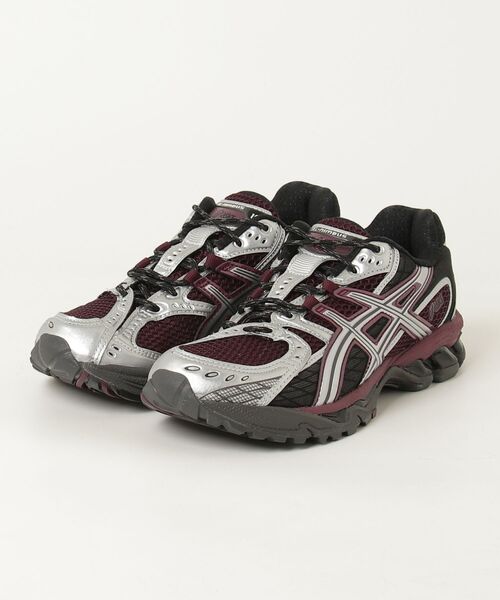 ASICS(アシックス)の「GEL-NIMBUS 10.1 / ゲルニンバス 10.1(スニーカー・メンズ・レッド系その他・24/27/25.5/24.5/25/27.5/23.5/26.5/23/28/26/28.5/29.5)」の2枚目の写真