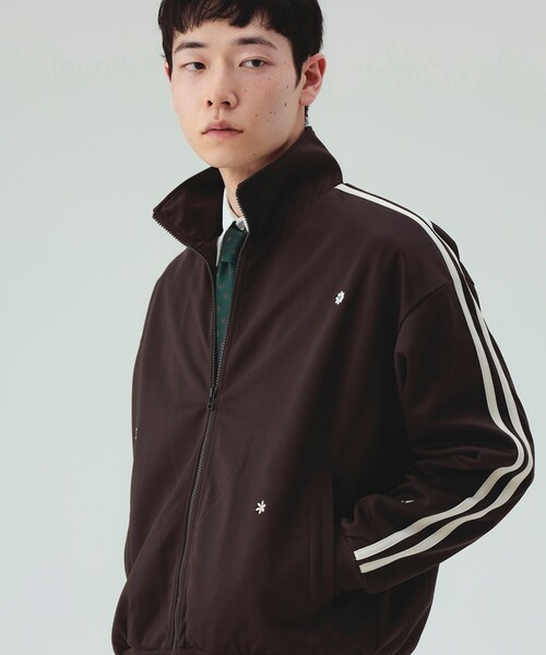 BEAMS HEART(ビームスハート)の「スタッズ エンブレム トラックジャケット【ストレッチ】(ジャージ・メンズ・ブラウン/ネイビー・SMALL/MEDIUM/LARGE)」の6枚目の写真