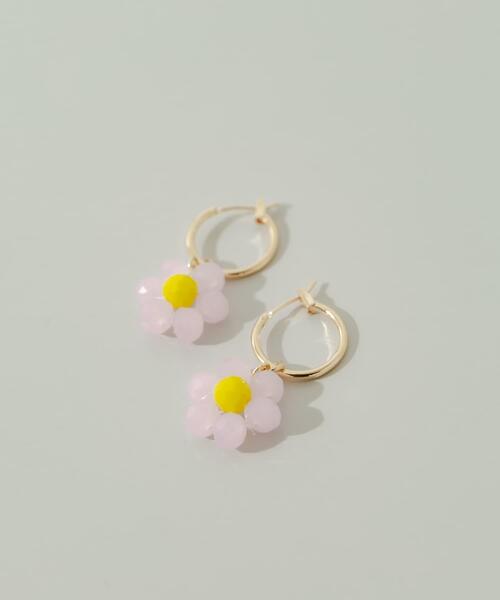 SMELLY(スメリー)の「フラワービーズフープピアス(ピアス(両耳用)・レディース・ピンク系その他・-)」の1枚目の写真