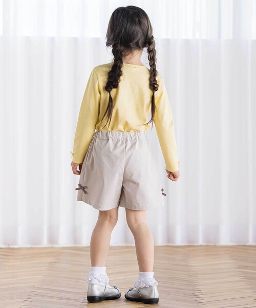 BeBe(ベベ)の「コードレーンサイドカットキュロットパンツ(90~150cm)(その他パンツ・キッズ・ブルー系その他2/ベージュ系その他・140cm/150cm/120cm/130cm/110cm)」の5枚目の写真