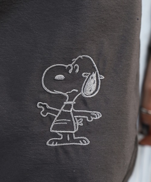 SNOOPY(スヌーピー)の「SNOOPY スヌーピー ショルダーバッグ くしゅくしゅ(ショルダーバッグ・レディース・ダークグレー/グレイッシュベージュ・FREE)」の16枚目の写真