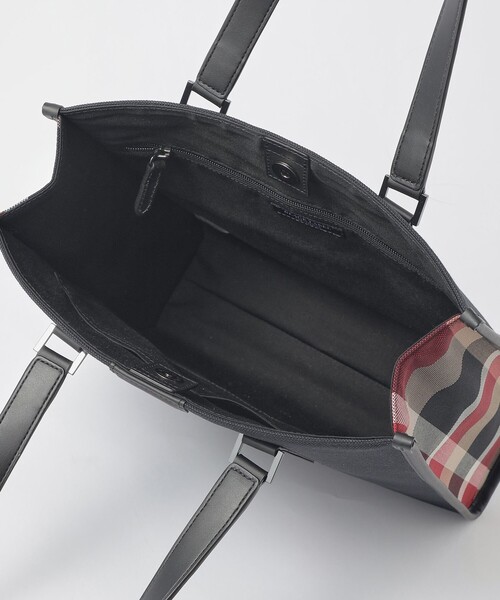 BLACK LABEL CRESTBRIDGE（ブラックレーベル・クレストブリッジ）の「シャンブレーキャンバスサイドクレストブリッジチェックトートバッグ（トートバッグ・メンズ・ホワイト系その他/ブラック・FREE）」の12枚目の写真