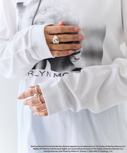 GOOD ROCK SPEED（グッドロックスピード）の「【GOOD ROCK SPEED】マリリン・モンロー｜LIFE PC フォトプリント ロンT（Tシャツ/カットソー・レディース・ホワイト/オフホワイト・F）」の6枚目の写真