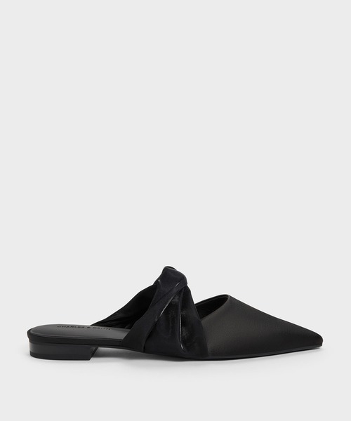 CHARLES & KEITH(チャールズ & キース)の「ツイステッドストラップ ポインテッドミュール(パンプス・レディース・ホワイト/ブラック系その他2・23cm/22.5cm/25cm/24.5cm/23.5cm)」の11枚目の写真