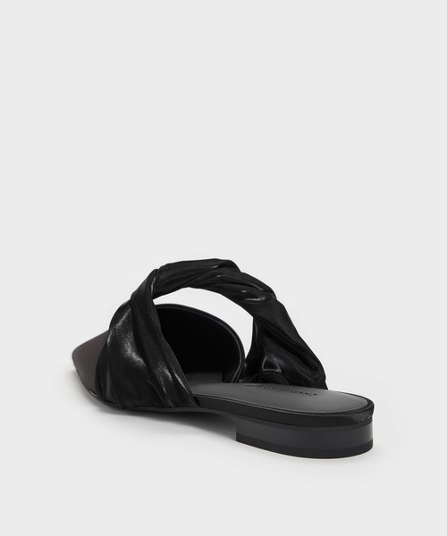 CHARLES & KEITH(チャールズ & キース)の「ツイステッドストラップ ポインテッドミュール(パンプス・レディース・ホワイト/ブラック系その他2・23cm/22.5cm/25cm/24.5cm/23.5cm)」の13枚目の写真