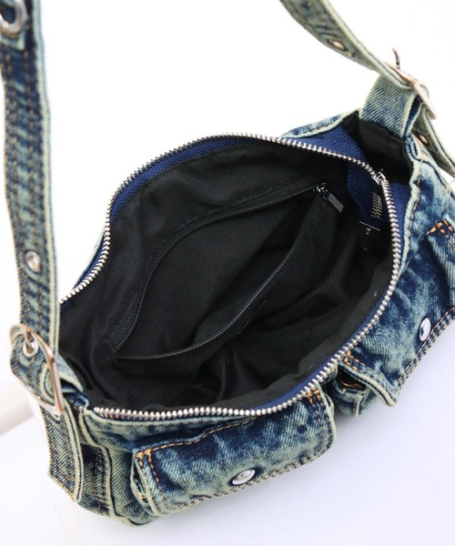 ANAP（アナップ）の「ヴィンテージライク デニム ハーフムーン バッグ（ショルダーバッグ・レディース・ブルー/グレー・F）」の19枚目の写真