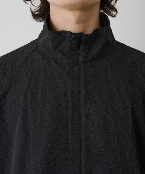 COLONY 2139（コロニートゥーワンスリーナイン）の「セットアップ対応 / ペーパーサッカースタンドブルゾン（ブルゾン・メンズ・チャコールグレー/ホワイト/ブラック・LARGE/MEDIUM）」の14枚目の写真