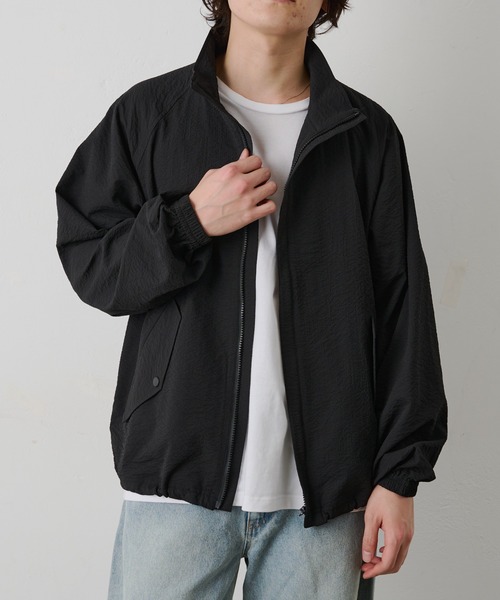 COLONY 2139（コロニートゥーワンスリーナイン）の「セットアップ対応 / ペーパーサッカースタンドブルゾン（ブルゾン・メンズ・チャコールグレー/ホワイト/ブラック・LARGE/MEDIUM）」の21枚目の写真