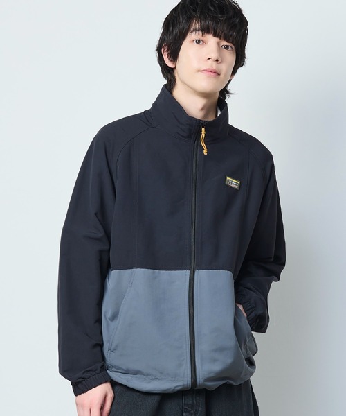 L.L.Bean(エルエルビーン)の「ジャパン・フィット マウンテン・クラシック・スタンド・カラー・ジャケット、カラーブロック ジャパン・フィット(ナイロンジャケット・メンズ・ベージュ系その他/ブラック・XX-LARGE/X-LARGE/LARGE/MEDIUM/SMALL)」の12枚目の写真