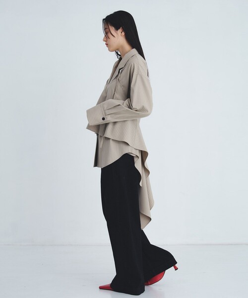 UNITED TOKYO（ユナイテッドトウキョウ）の「レイヤードテーラーカラーシャツ（シャツ/ブラウス・レディース・グレー/ベージュ・FREE）」の20枚目の写真