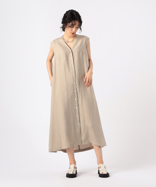 Gabardine K.T（ギャバジンケーティー）の「麻調合繊 Aライン ジャンパースカート（ワンピース・レディース・オフホワイト/ベージュ・9号/7号）」の2枚目の写真