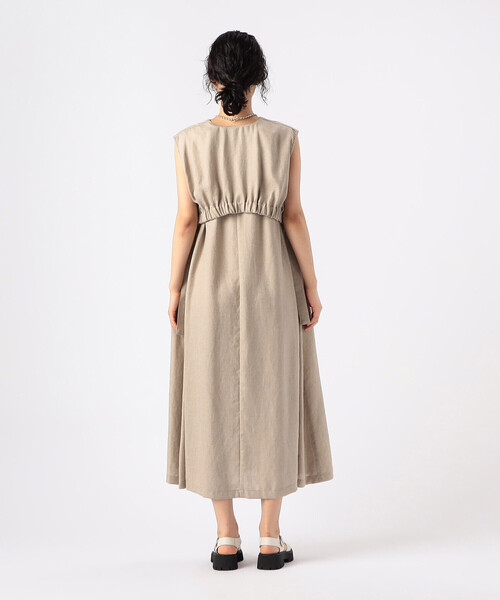 Gabardine K.T（ギャバジンケーティー）の「麻調合繊 Aライン ジャンパースカート（ワンピース・レディース・オフホワイト/ベージュ・9号/7号）」の13枚目の写真
