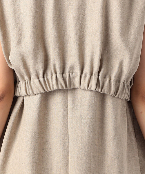 Gabardine K.T（ギャバジンケーティー）の「麻調合繊 Aライン ジャンパースカート（ワンピース・レディース・オフホワイト/ベージュ・9号/7号）」の19枚目の写真