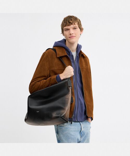 COACH（コーチ）の「モット メッセンジャー バッグ・ラブド レザー（メッセンジャーバッグ・メンズ・ブラック系その他・ONE）」の3枚目の写真