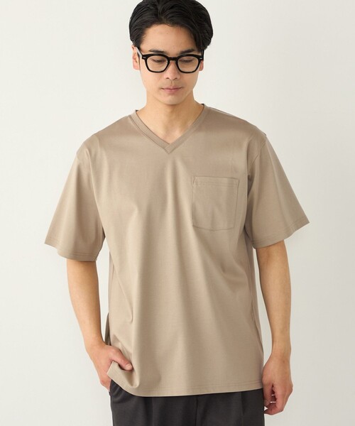 SHIPS Colors(シップス カラーズ)の「SHIPS Colors:〈抗菌防臭・接触冷感・UVカット〉シルケット コットン Vネック T◇(Tシャツ/カットソー・メンズ・ライトホワイト/ネイビー/ブラック/グレー/ベージュ・SMALL/X-LARGE/LARGE/MEDIUM)」の4枚目の写真