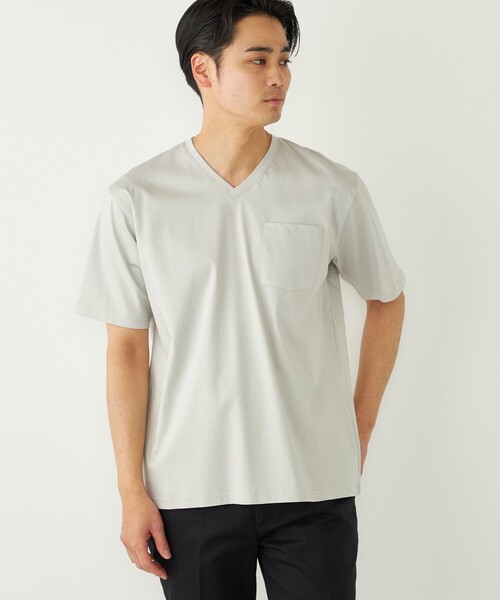 SHIPS Colors(シップス カラーズ)の「SHIPS Colors:〈抗菌防臭・接触冷感・UVカット〉シルケット コットン Vネック T◇(Tシャツ/カットソー・メンズ・ライトホワイト/ネイビー/ブラック/グレー/ベージュ・SMALL/X-LARGE/LARGE/MEDIUM)」の3枚目の写真