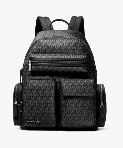 MICHAEL KORS(マイケルコース)の「DAKOTA ロゴプリント カーゴ バックパック(バックパック/リュック・メンズ・ブラック・FREE)」の1枚目の写真