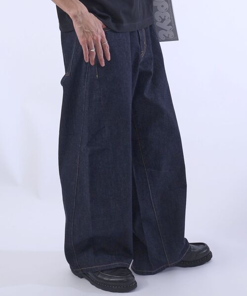 FFEIN(フェイン)の「【FFEIN(フェイン)】リアルヴィンテージバレルレッグデニムパンツ / デニム パンツ ボトムス ワイドシルエット デニム カーブ(デニムパンツ・メンズ・ブルー/ブラック/ネイビー・SMALL/X-SMALL/LARGE/MEDIUM)」の9枚目の写真