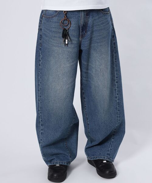 FFEIN(フェイン)の「【FFEIN(フェイン)】リアルヴィンテージバレルレッグデニムパンツ / デニム パンツ ボトムス ワイドシルエット デニム カーブ(デニムパンツ・メンズ・ブルー/ブラック/ネイビー・SMALL/X-SMALL/LARGE/MEDIUM)」の16枚目の写真