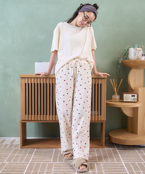 FREAK'S STORE(フリークスストア)の「FRUIT OF THE LOOM × FREAK'S STORE/フルーツオブザルーム 別注 無地Tシャツハートパンツ ルームセット/パジャマセット(ルームウェア/パジャマ・レディース・グレー/オフホワイト・SMALL/MEDIUM)」の18枚目の写真