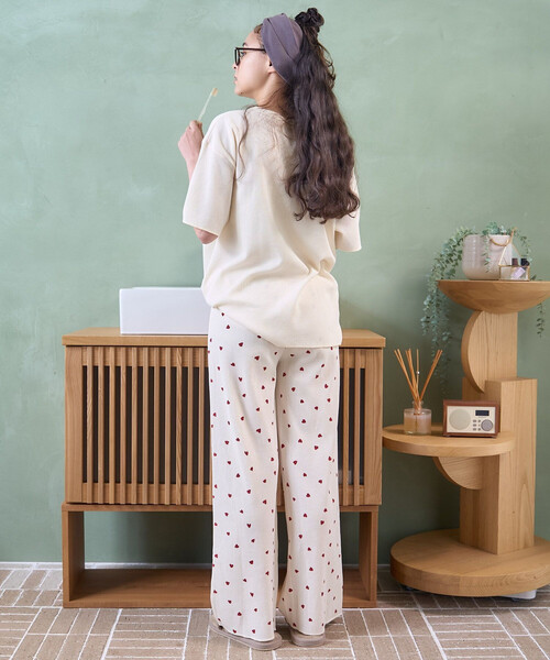 FREAK'S STORE(フリークスストア)の「FRUIT OF THE LOOM × FREAK'S STORE/フルーツオブザルーム 別注 無地Tシャツハートパンツ ルームセット/パジャマセット(ルームウェア/パジャマ・レディース・グレー/オフホワイト・SMALL/MEDIUM)」の21枚目の写真