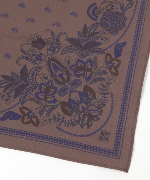 studio CLIP（スタディオクリップ）の「シルク混バンダナスカーフ（バンダナ/スカーフ・レディース・アイボリー/ブラウン・FREE）」の6枚目の写真