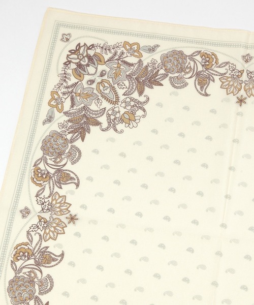 studio CLIP（スタディオクリップ）の「シルク混バンダナスカーフ（バンダナ/スカーフ・レディース・アイボリー/ブラウン・FREE）」の9枚目の写真