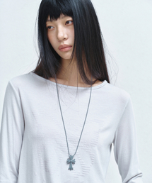 PIXEL BUTTERFLY GRAPHIC TOP_LIGHT GRAY