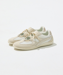 CLCL（シーエルシーエル）の「ナッジレースアップスニーカー - ベージュ（スニーカー）」