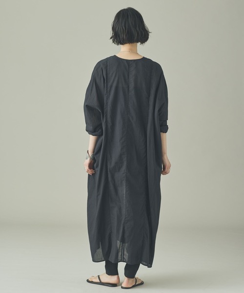 Curensology（カレンソロジー）の「Curensology(カレンソロジー)/カディコットンオーバーワンピース（ワンピース・レディース・ブラック/ホワイト・FREE）」の15枚目の写真