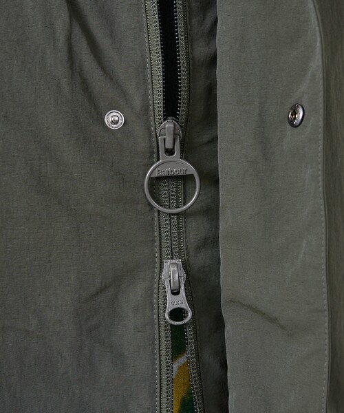 Barbour(バブアー)の「【Barbour/バブアー】26SS TRANSPORT NYLON CASUAL JACKET / トランスポート ナイロンカジュアルジャケット(ブルゾン・メンズ・ブラック/カーキ/アイボリー・38/42/40)」の11枚目の写真