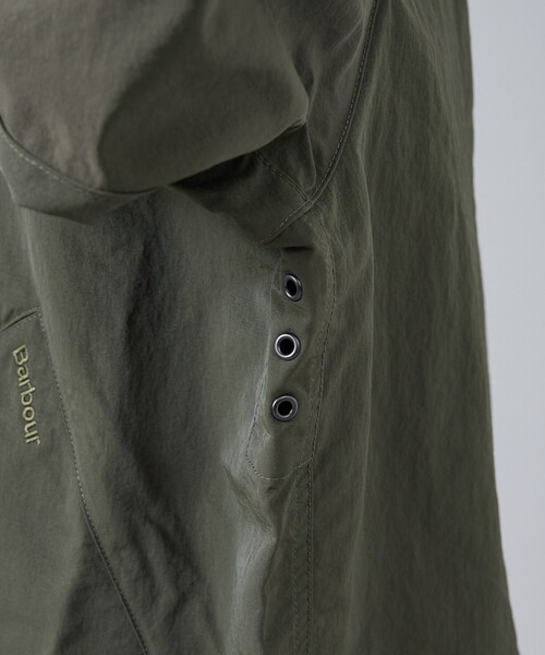 Barbour(バブアー)の「【Barbour/バブアー】26SS TRANSPORT NYLON CASUAL JACKET / トランスポート ナイロンカジュアルジャケット(ブルゾン・メンズ・ブラック/カーキ/アイボリー・38/42/40)」の14枚目の写真