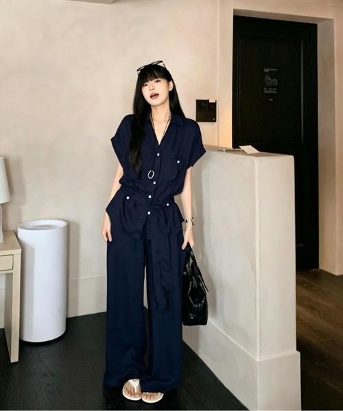 Aelina(エリナ)の「Vネック半袖シャツ ワイドパンツセットアップ(セットアップ・レディース・ネイビー・S/M/L)」の4枚目の写真