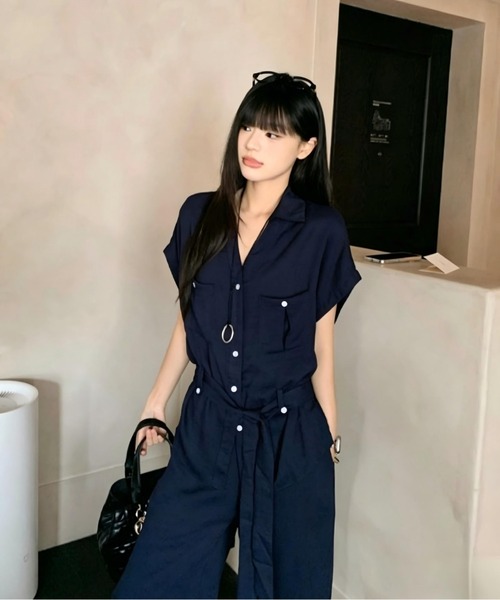 Aelina(エリナ)の「Vネック半袖シャツ ワイドパンツセットアップ(セットアップ・レディース・ネイビー・S/M/L)」の9枚目の写真