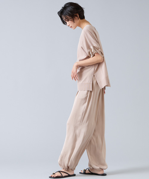 Liesse（リエス）の「【定番】袖サテンニット（ニット/セーター・レディース・ブラック/ホワイト・FREE）」の11枚目の写真