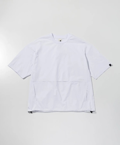 +phenix(プラスフェニックス)の「【+phenix / プラスフェニックス】DRAWSTRING S/S TEE 吸水速乾性 UVカット 裾ドローコード仕様 ビッグシルエット Tシャツ(Tシャツ/カットソー・メンズ・ブラック/ホワイト・X-LARGE/LARGE/MEDIUM)」の16枚目の写真
