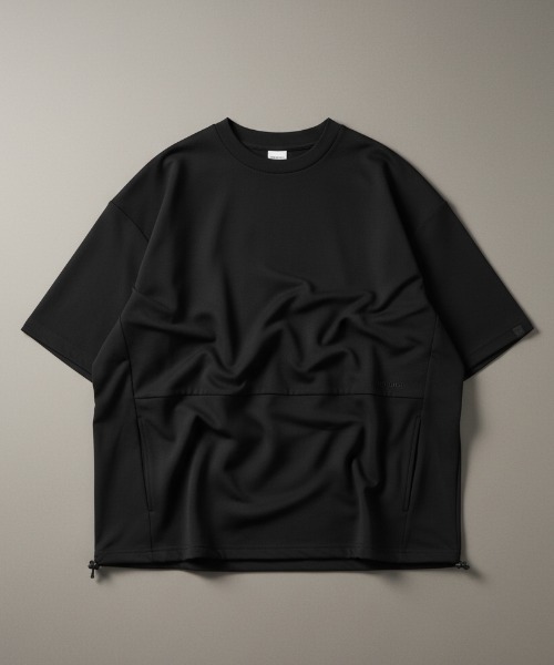 +phenix(プラスフェニックス)の「【+phenix / プラスフェニックス】DRAWSTRING S/S TEE 吸水速乾性 UVカット 裾ドローコード仕様 ビッグシルエット Tシャツ(Tシャツ/カットソー・メンズ・ブラック/ホワイト・X-LARGE/LARGE/MEDIUM)」の20枚目の写真