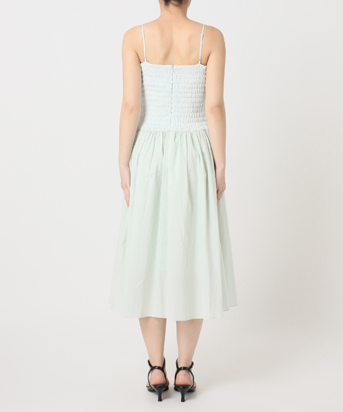 U by SPICK&SPAN（ユーバイスピックアンドスパン）の「Atelier Edition/アトリエ エディション WRINKLE SMOCKED DRESS（ワンピース・レディース・グリーン・FREE）」の9枚目の写真