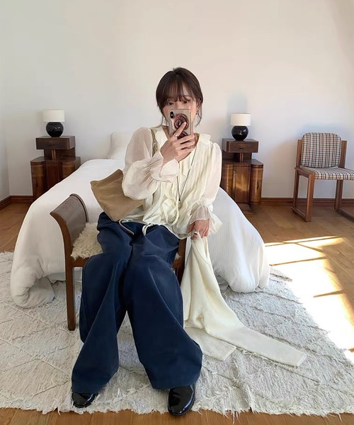 LAFFMO（ラフモ）の「フリルタック入りブラウス（シャツ/ブラウス・レディース・ホワイト/ブラック・F）」の21枚目の写真