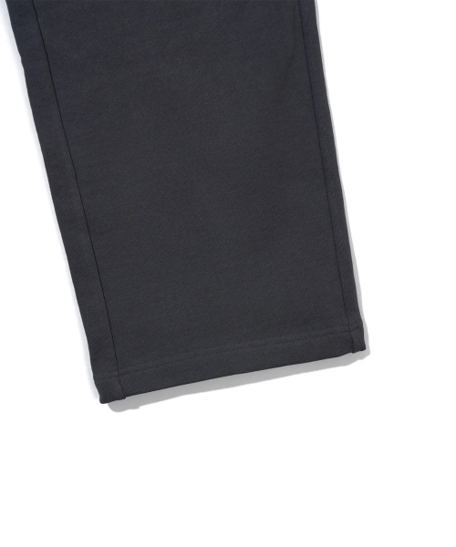 YOUHEE(ユヒ)の「YOUHEETIC HOTFIX SWEATPANTS_CHARCOAL(スウェットパンツ・レディース・その他・FREE)」の3枚目の写真