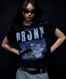 WHO'S WHO gallery | 【UNISEX】KOOKY'N BRONX フォトTEE(Tシャツ/カットソー)