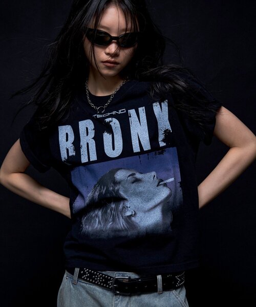 WHO'S WHO gallery(フーズフーギャラリー)の「【KOOKY'N】 BRONX フォトTEE *UNISEX(Tシャツ/カットソー・レディース・ブラック/サックスブルー/ホワイト・SMALL/MEDIUM/LARGE)」の10枚目の写真