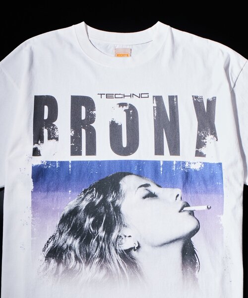 WHO'S WHO gallery(フーズフーギャラリー)の「【KOOKY'N】 BRONX フォトTEE *UNISEX(Tシャツ/カットソー・レディース・ブラック/サックスブルー/ホワイト・SMALL/MEDIUM/LARGE)」の20枚目の写真