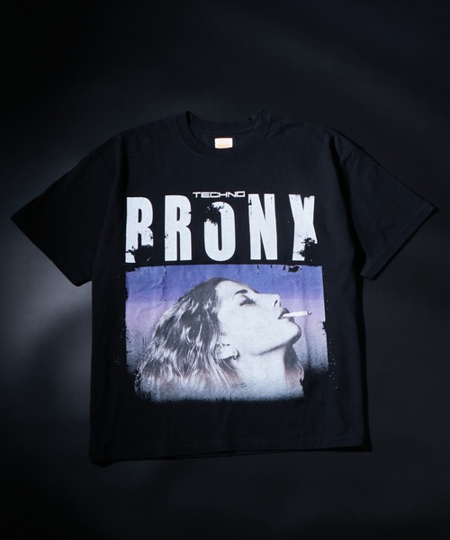 WHO'S WHO gallery(フーズフーギャラリー)の「【KOOKY'N】 BRONX フォトTEE *UNISEX(Tシャツ/カットソー・レディース・ブラック/サックスブルー/ホワイト・SMALL/MEDIUM/LARGE)」の10枚目の写真