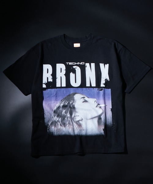 WHO'S WHO gallery(フーズフーギャラリー)の「【KOOKY'N】 BRONX フォトTEE *UNISEX(Tシャツ/カットソー・レディース・ブラック/サックスブルー/ホワイト・SMALL/MEDIUM/LARGE)」の14枚目の写真