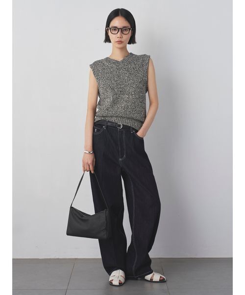 MIESROHE(ミースロエ)の「【洗える】ストレートカーブデニムパンツ(デニムパンツ・レディース・ブルー/ホワイト/インディゴブルー・0/1)」の4枚目の写真