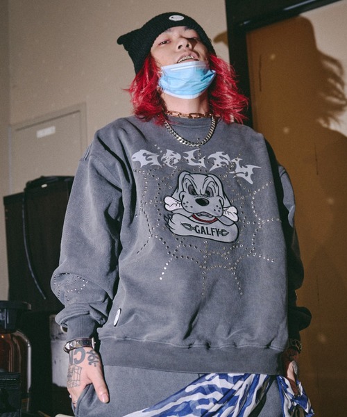 GALFY(ガルフィー)の「【GALFY】鋲中毒スウェット / 【ガルフィー】スタッズ付きスウェット(スウェット・メンズ・チャコール/ブラック/ライトグレー・L/XL)」の1枚目の写真